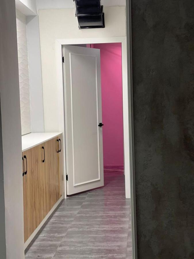 Hostel Del Luna 阿拉木图 外观 照片