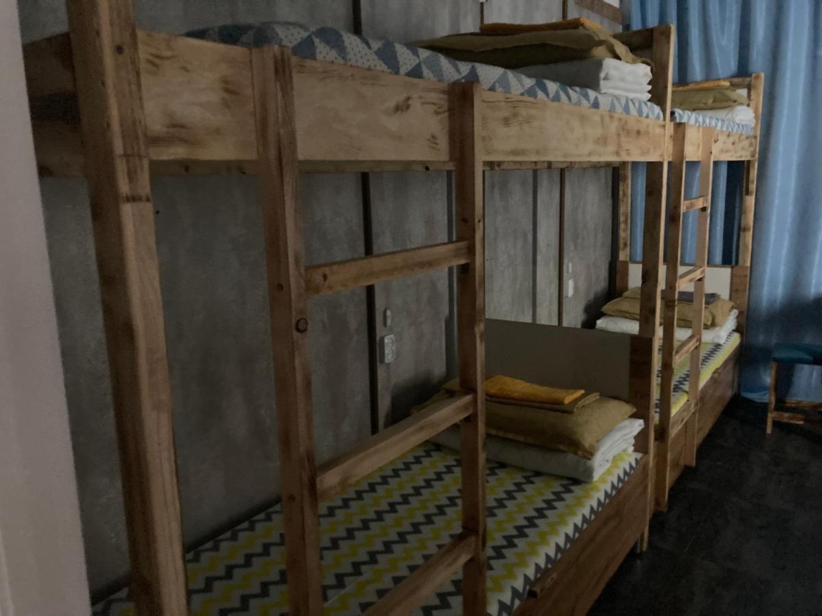 Hostel Del Luna 阿拉木图 外观 照片