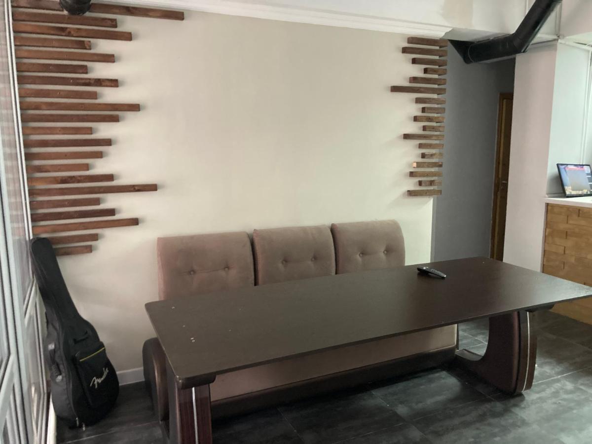 Hostel Del Luna 阿拉木图 外观 照片